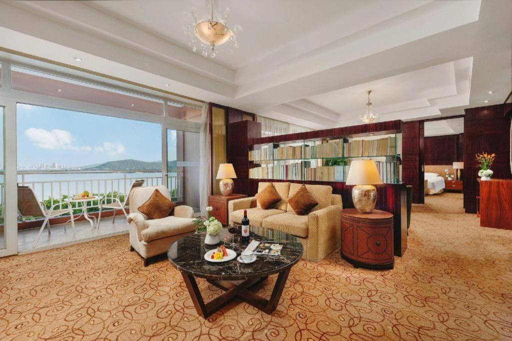 New Century Grand Hotel Xuzhou Exteriör bild