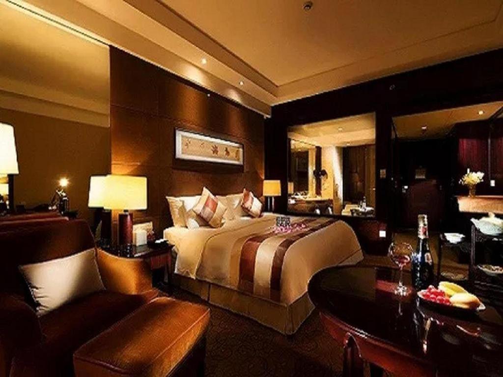 New Century Grand Hotel Xuzhou Exteriör bild