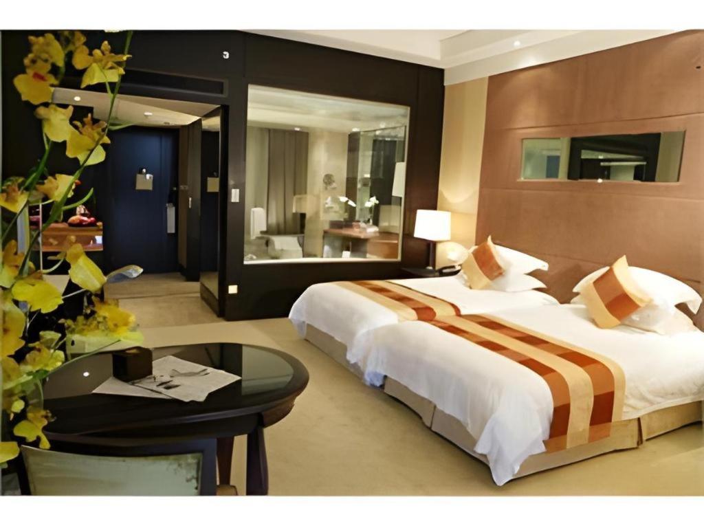 New Century Grand Hotel Xuzhou Exteriör bild