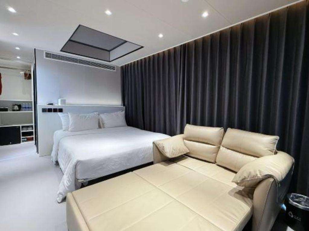 New Century Grand Hotel Xuzhou Exteriör bild