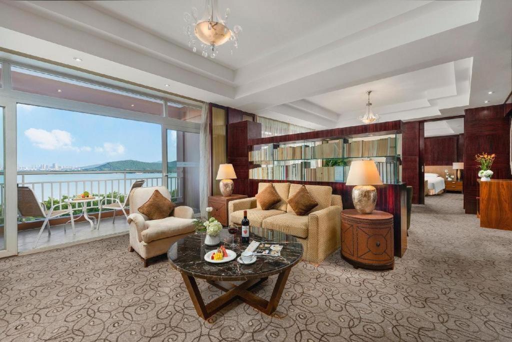 New Century Grand Hotel Xuzhou Exteriör bild