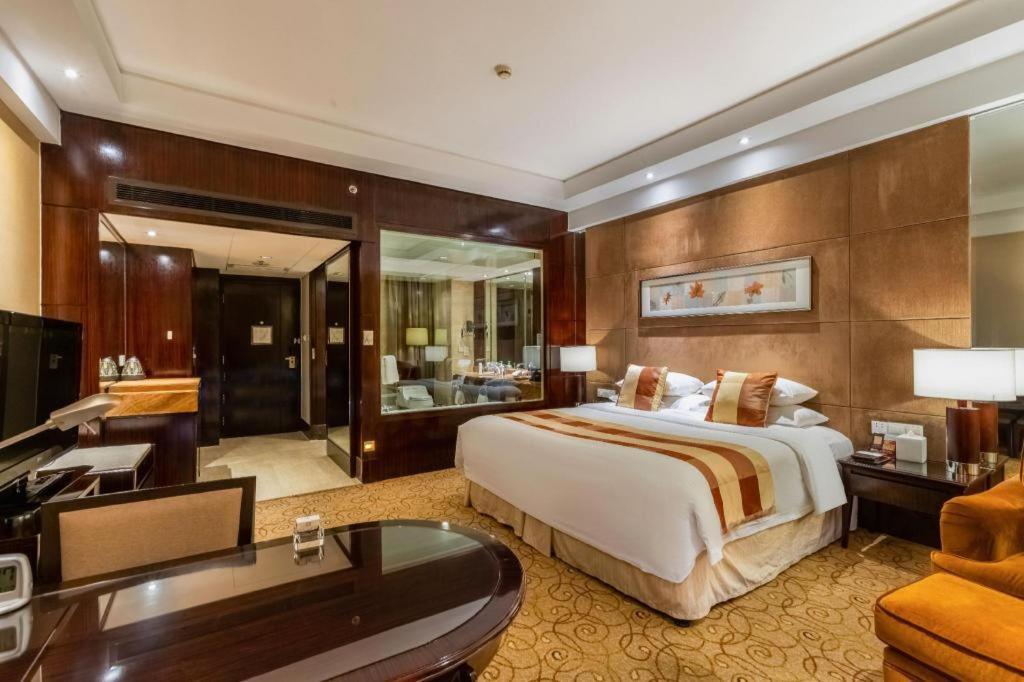 New Century Grand Hotel Xuzhou Exteriör bild
